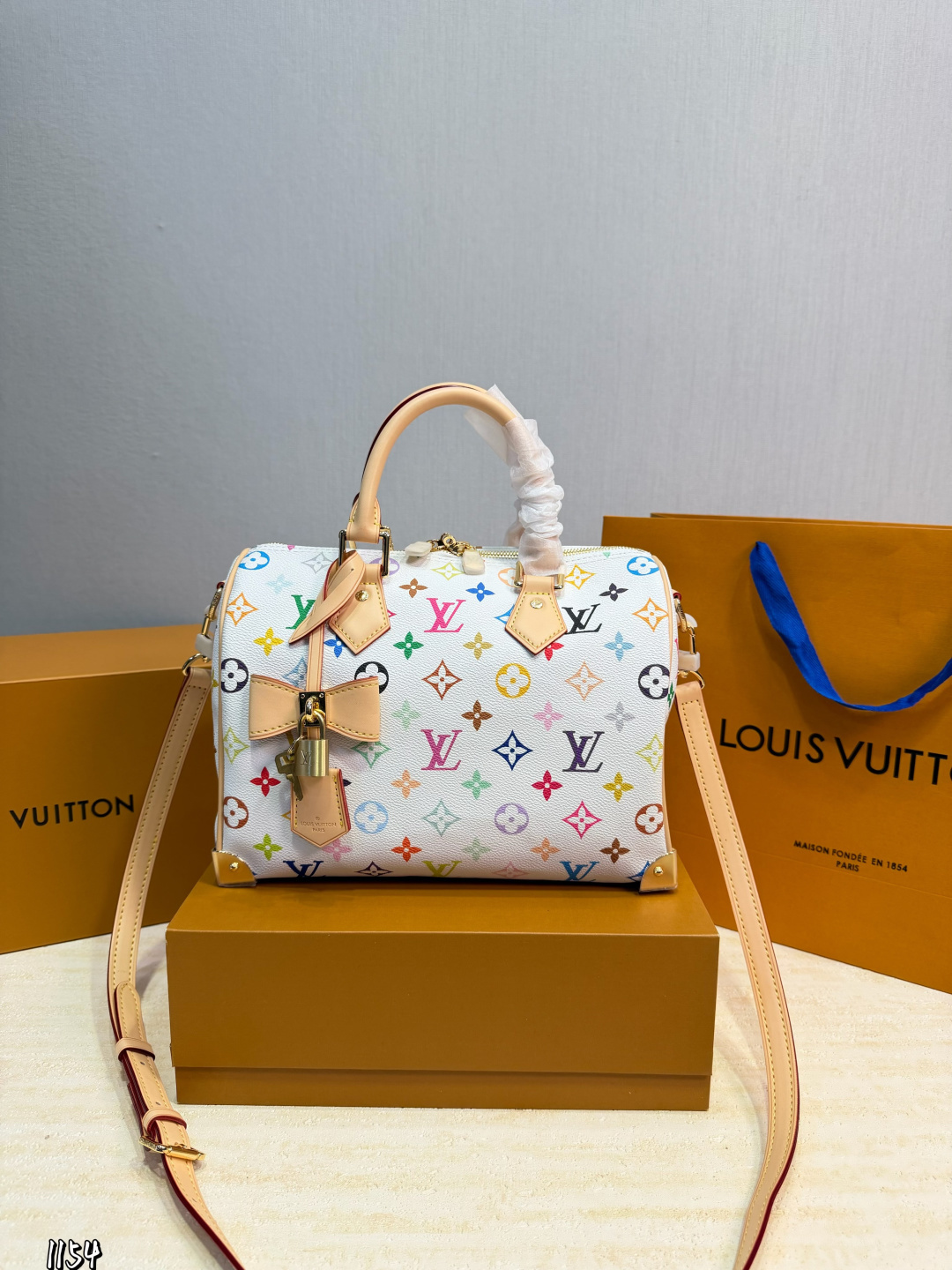 LV Speedy Handbag 7